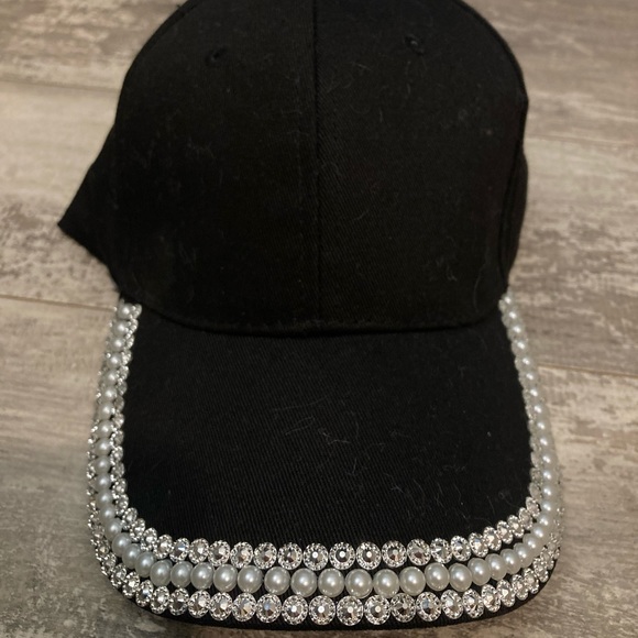 NWT Sparkle Bling Rhinestone Bejeweled Baseball Cap Hip Hop Hat - Picture 1 of 2